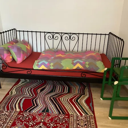 Zentrale Grosse Mit 2 Schlafzimmern Fuer Maximal 3 Erwachsene Und 2