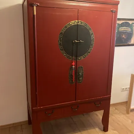 Zentrale Grosse Mit 2 Schlafzimmern Fuer Maximal 3 Erwachsene Und 2